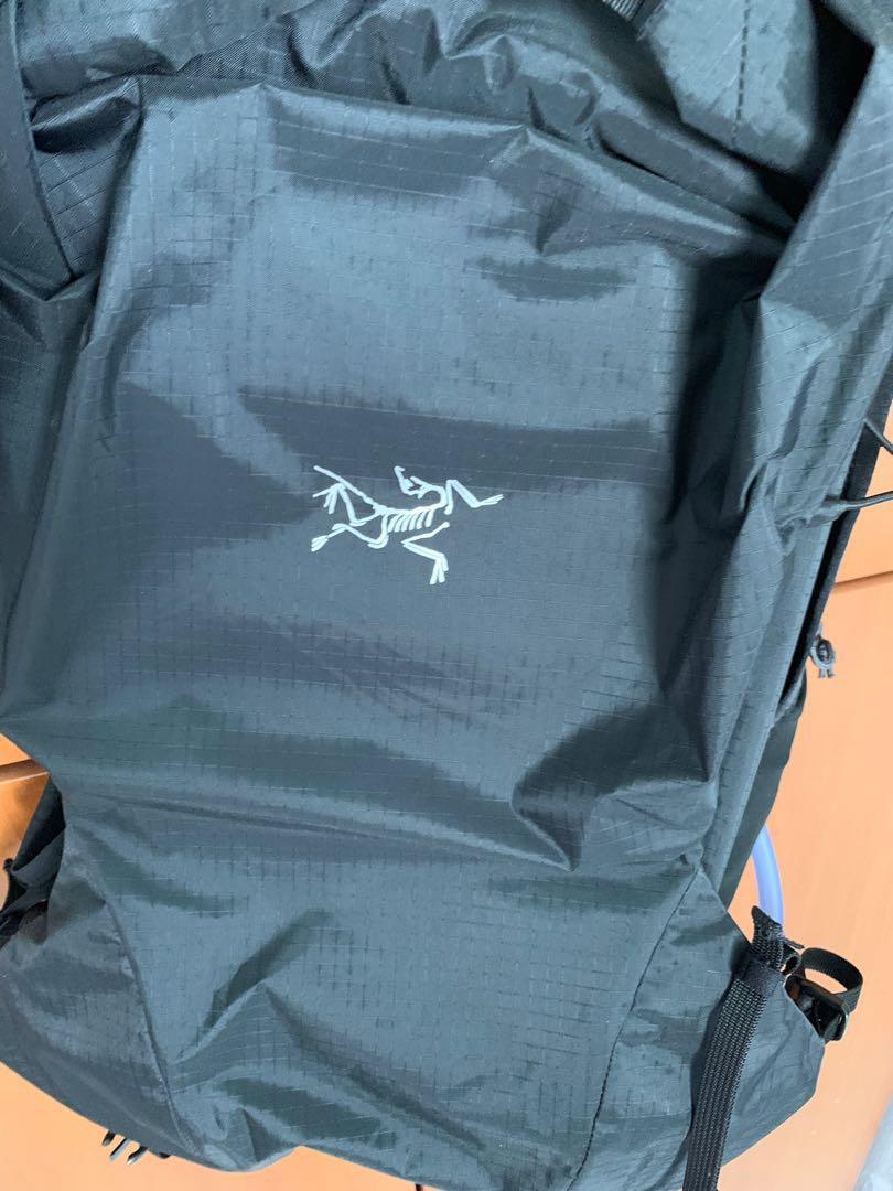 Arcteryx Hydration vest, Sports Equipment, Hiking & Camping on Carousell