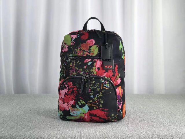 Backpack Tumi (Category: Bags & Wallets) located in Klang. Submitted by delinshopper (Listing ID 231495973, Image 1). Description: 🔥pre order 🔥 Brand : Tumi Description: New Fancy Tumi 484758 Double Shoulder Backpack, Lady's Casual Computer Bag! Imported Parachute Ultra Light Waterproof Nylon Fabric, YKK Smooth Zipper 6 colors Size: 37x27x15cm.