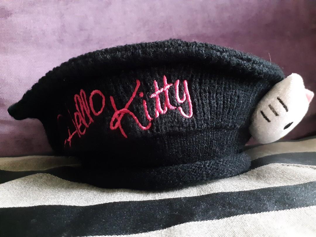 hello kitty beret