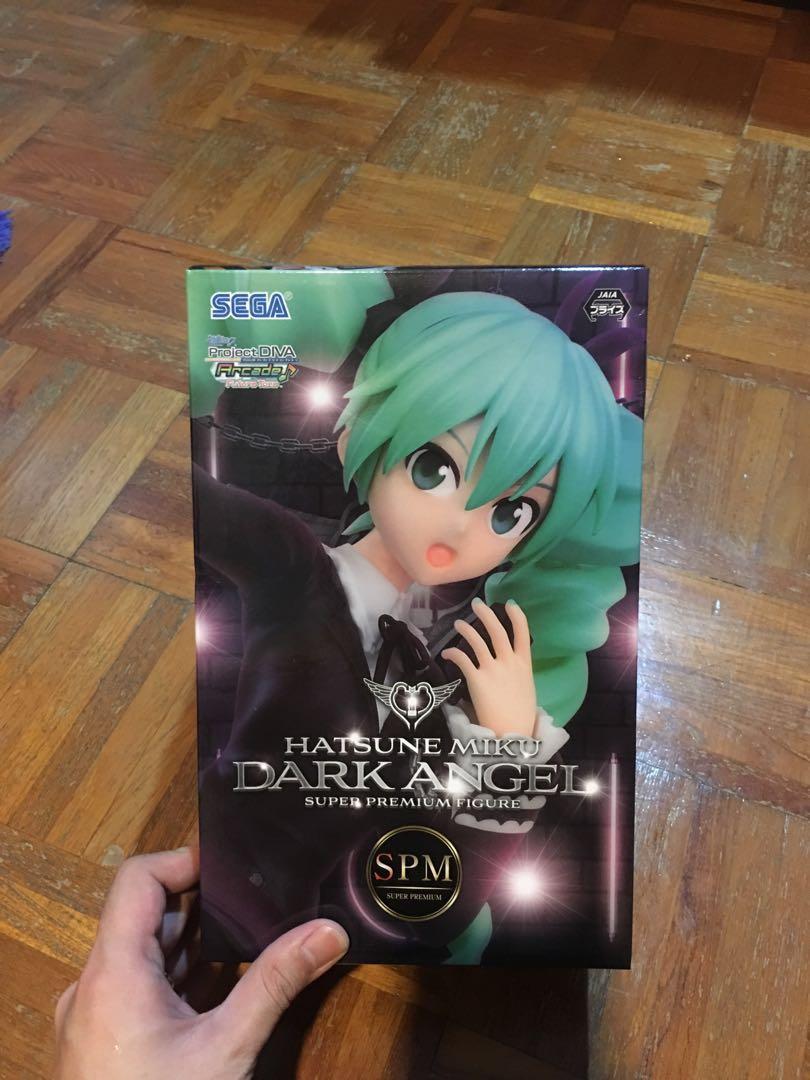 Displayed Sega Hatsune Miku Dark Angel Super Premium Figure Hobbies Toys Toys Games On Carousell