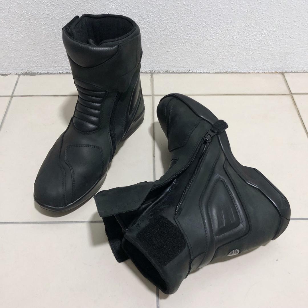 Forma latino boots top