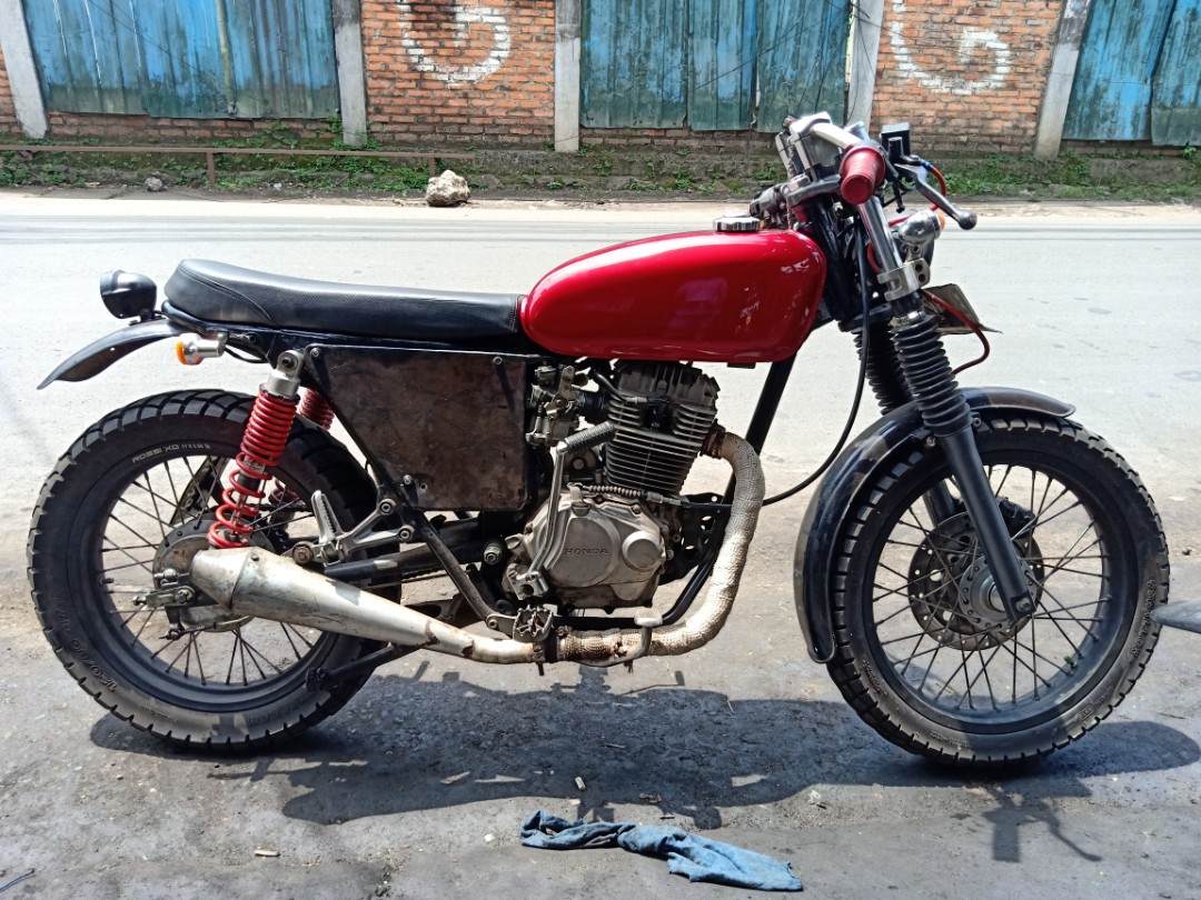 Honda Megapro 2005 Japstyle Cafe Racer Custom Honda Megapro 2005 Japstyle Cafe Racer Custom