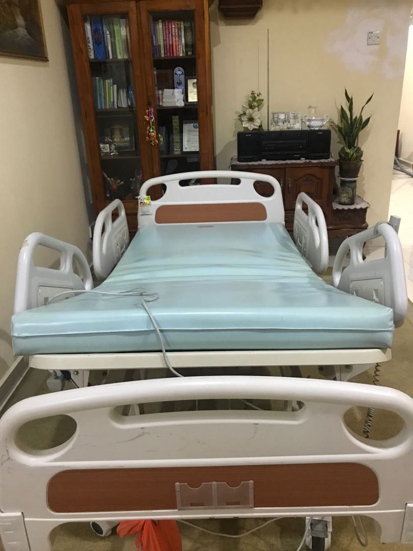 Katil Hospital Untuk Pesakit Di Rumah Home Furniture Others On Carousell