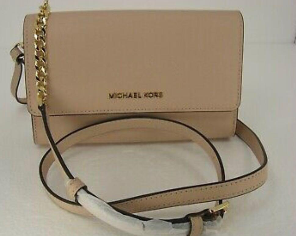 MICHAEL KORS Saffiano Leather 3-in-1 Crossbody (Color Ballet), Women's  Fashion, Bags & Wallets, Purses & Pouches on Carousell