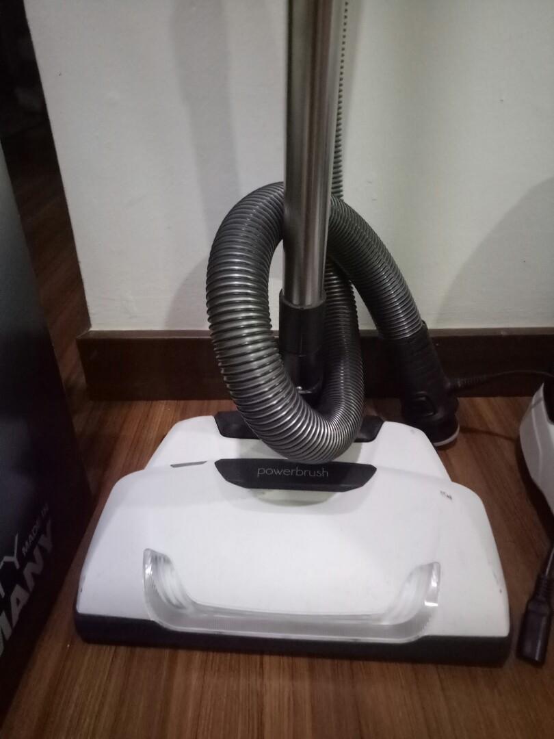 Proaqua Vivenso Water Based Vacuum, Furniture & Home Living, Home