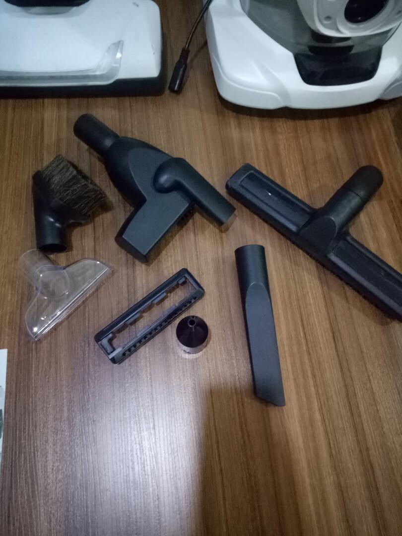 Proaqua Vivenso Water Based Vacuum, Furniture & Home Living, Home