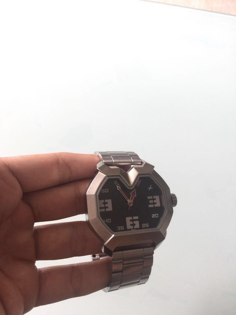 New titan hotsell watch 2019