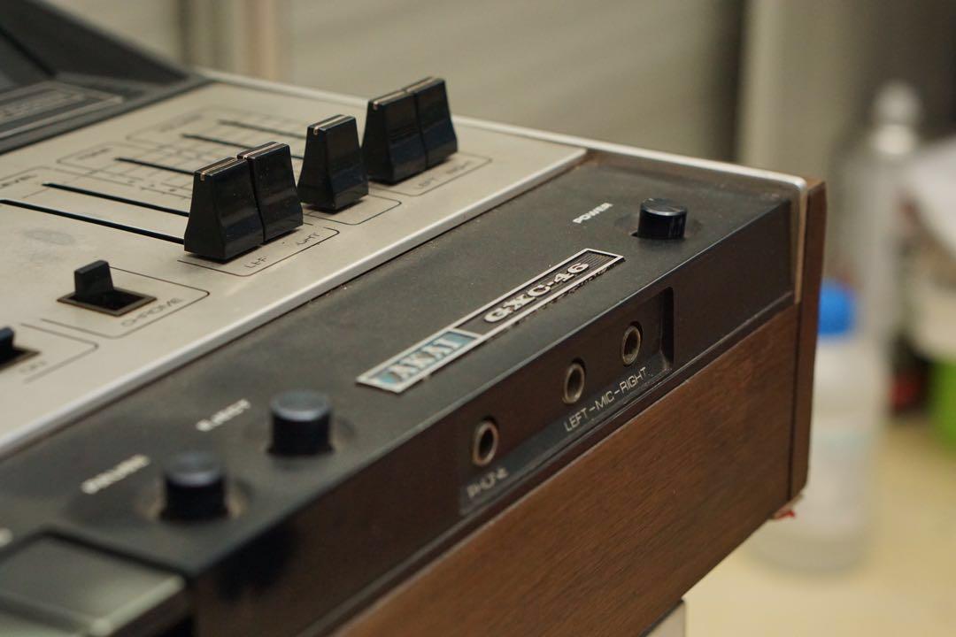Just picked up an Akai GXC-46D from 1973. I give it 8/10 WOW's for it's  beautiful wow and flutter : r/cassetteculture