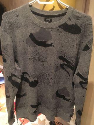 Men’s OVS Sweater (large)