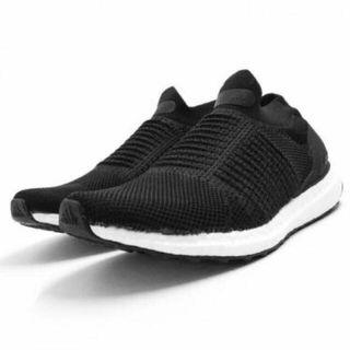 adidas ultra boost triple black laceless