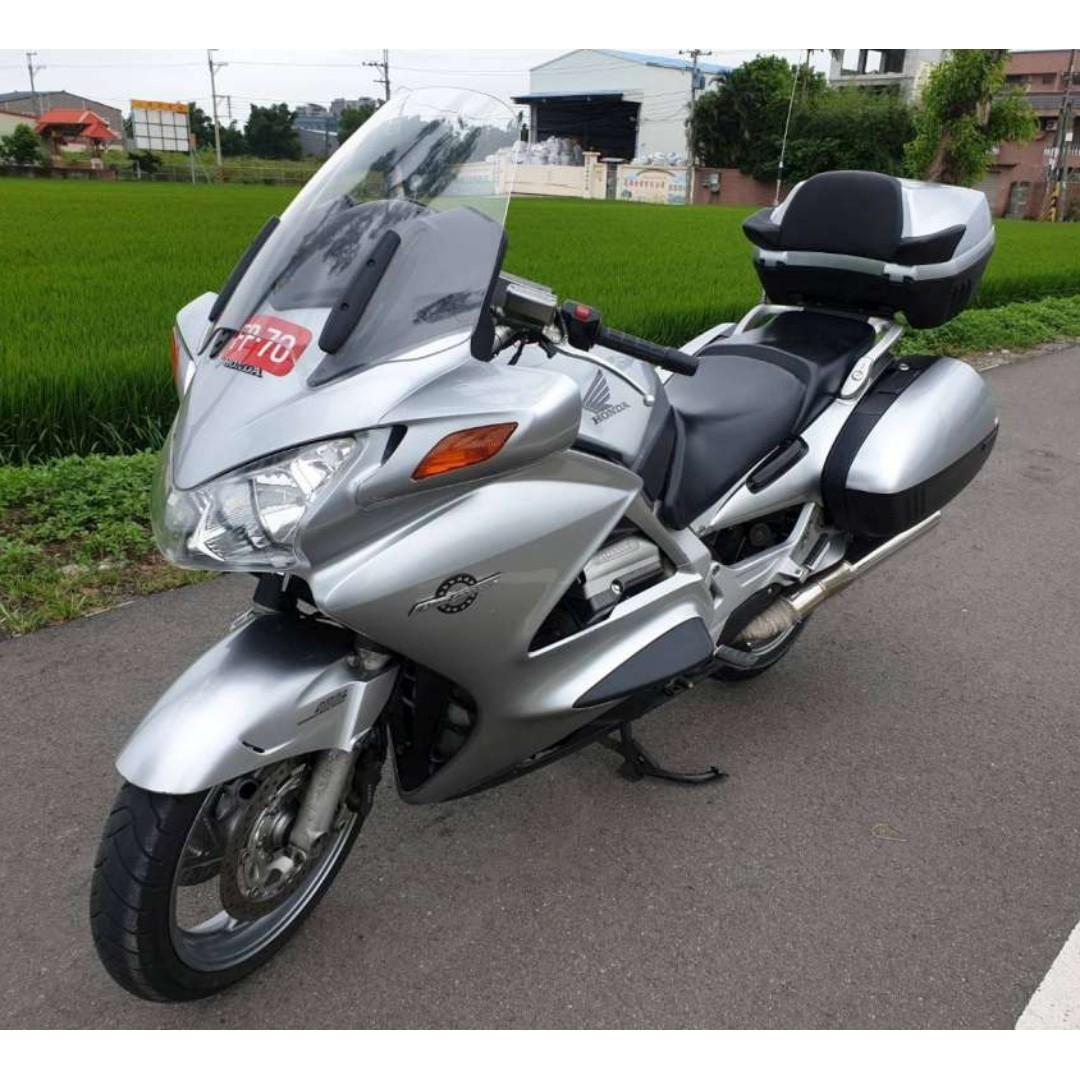 Honda stx 1300