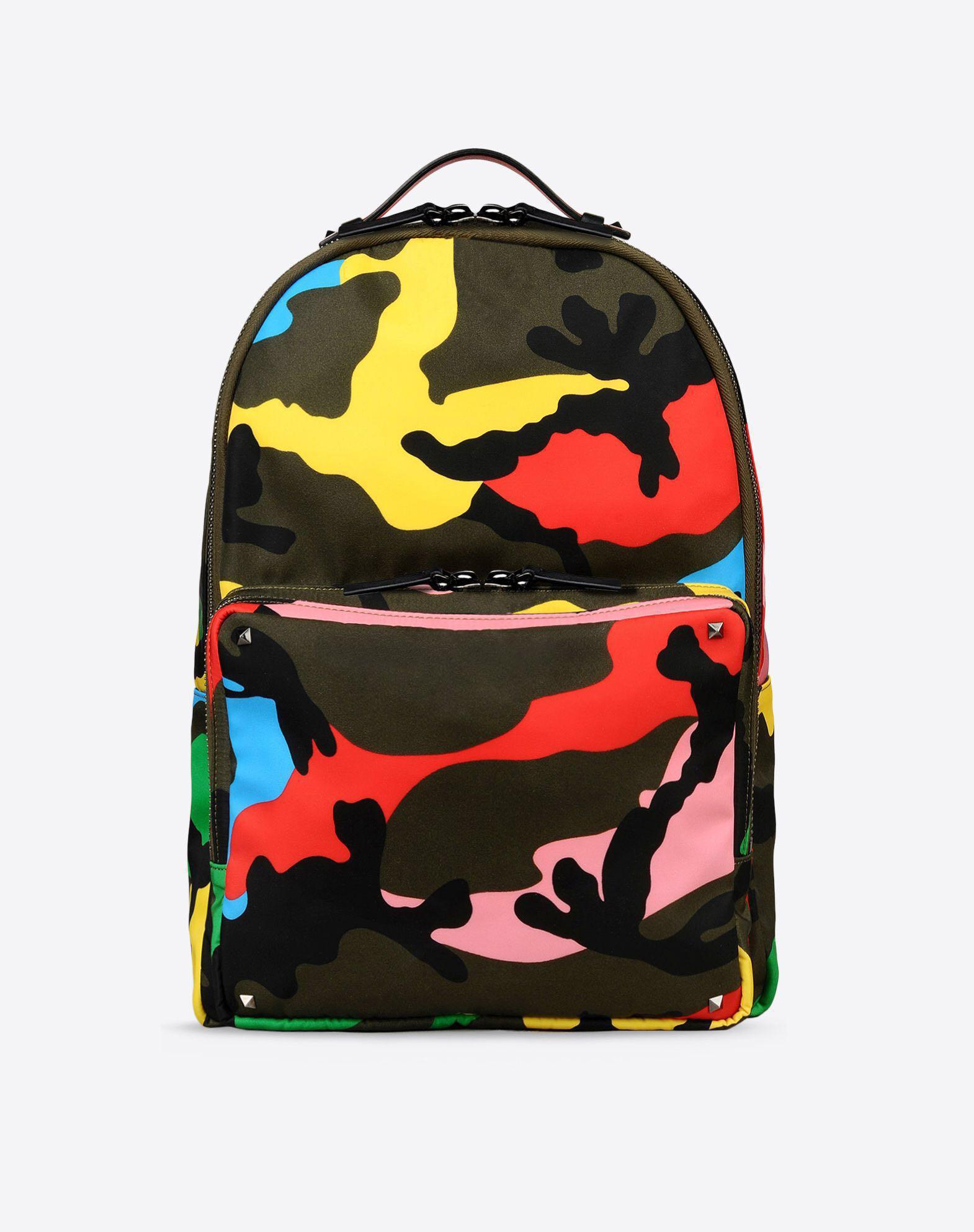 Jet Endeløs Modernisere BN Authentic Valentino Garavani Rockstud Psychedelic camouflage Backpack,  Women's Fashion, Bags & Wallets, Cross-body Bags on Carousell