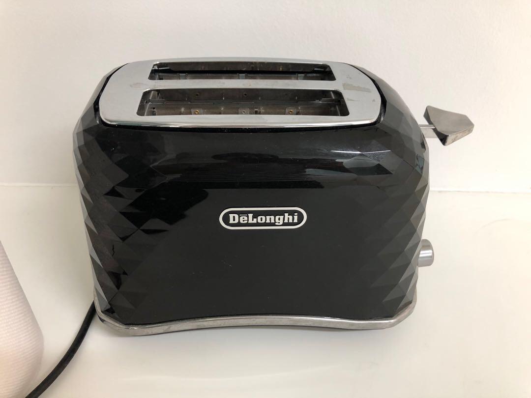 DeLonghi Brillante toaster and kettle set, TV & Home Appliances