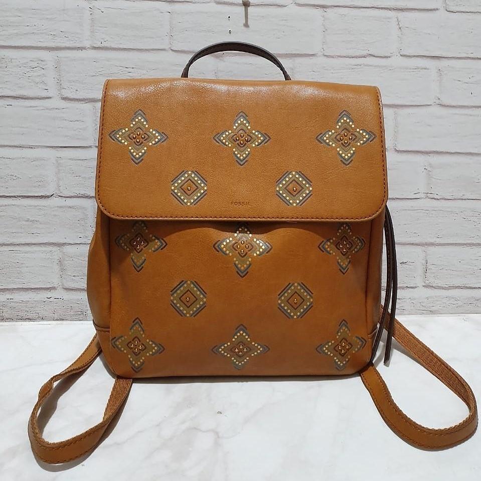 Fossil claire sales backpack tan