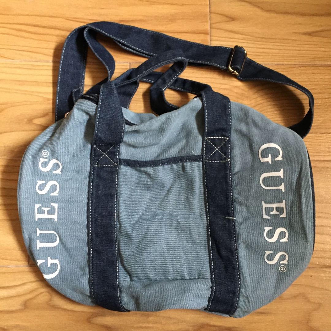 guess gym bag