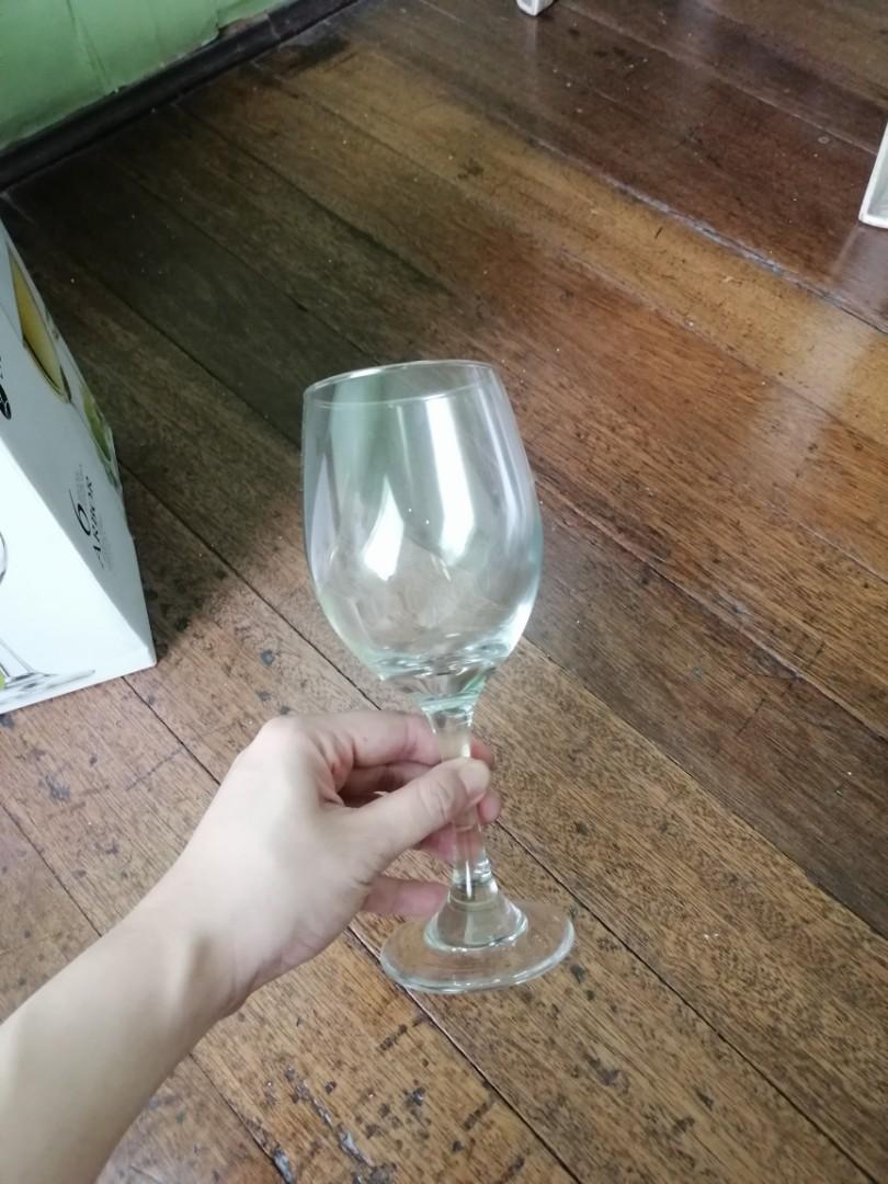 Libbey Wine Glass 6 pcs brand new (Category: Other Kitchenware & Tableware) located in Mandaluyong City. Submitted by fairisle (Listing ID 231669769, Image 3). Description: Brand: Libbey Wine glass 6 pieces Brand new Rfs: decluttering.