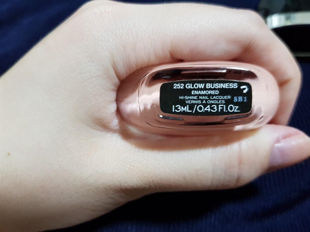 Marc jacobs glow business nail polish clearance