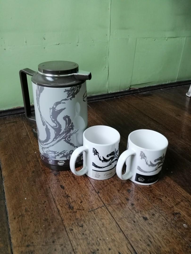 Omega Coffee Set 4 piece brand new (Category: Coffee Machines & Makers) located in Mandaluyong City. Submitted by fairisle (Listing ID 231662973, Image 1). Description: Brand: Omega Brand New 4 piece coffee set 1 pc thermos 2 pcs mugs 1 pc tray With box Rfs: decluttering Shipping c/o buyer.