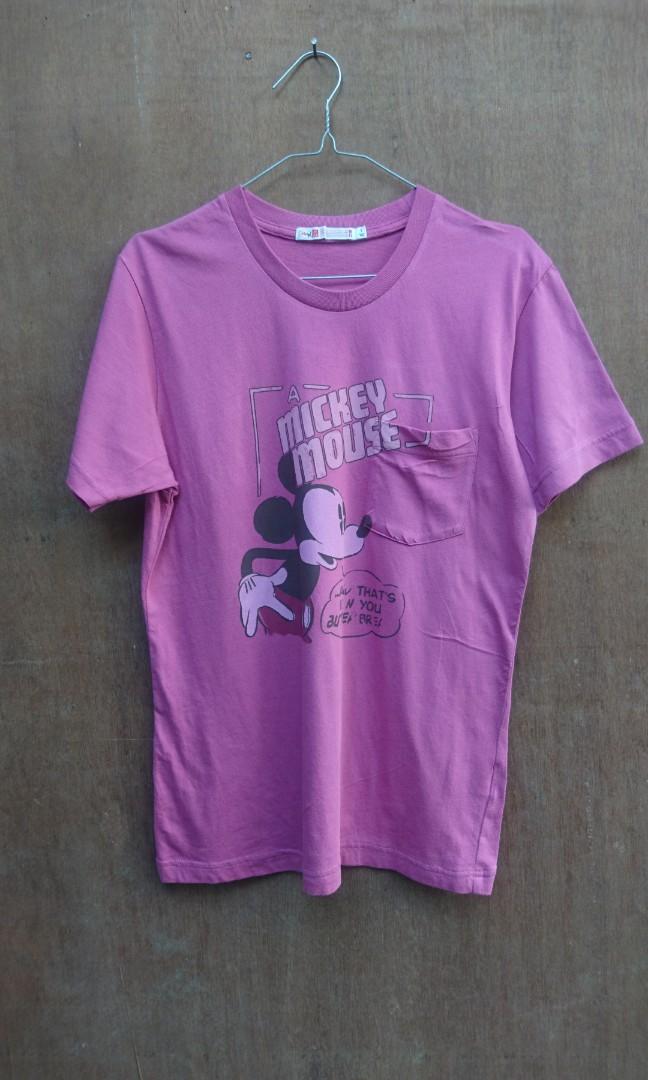 kaos uniqlo mickey mouse