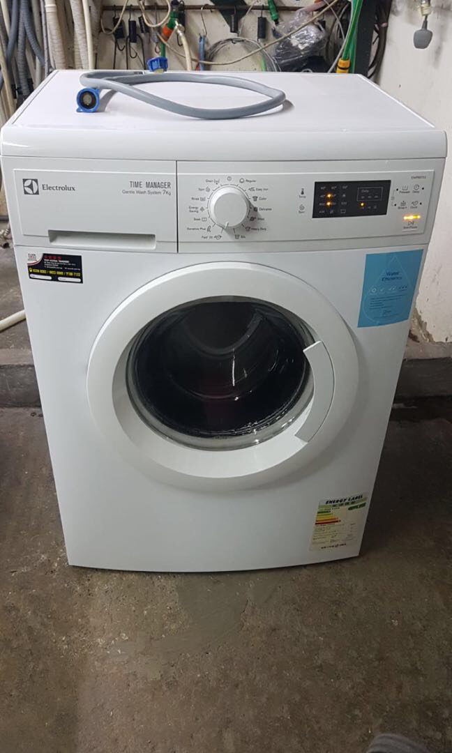 Used Electrolux 7kg Front Load Washing Machine EWP85752, TV & Home