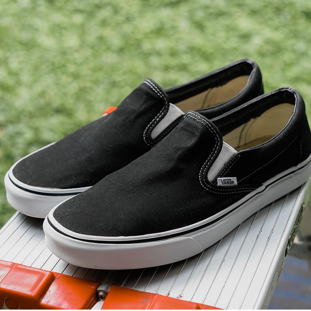 Sepatu slip on vans cheap