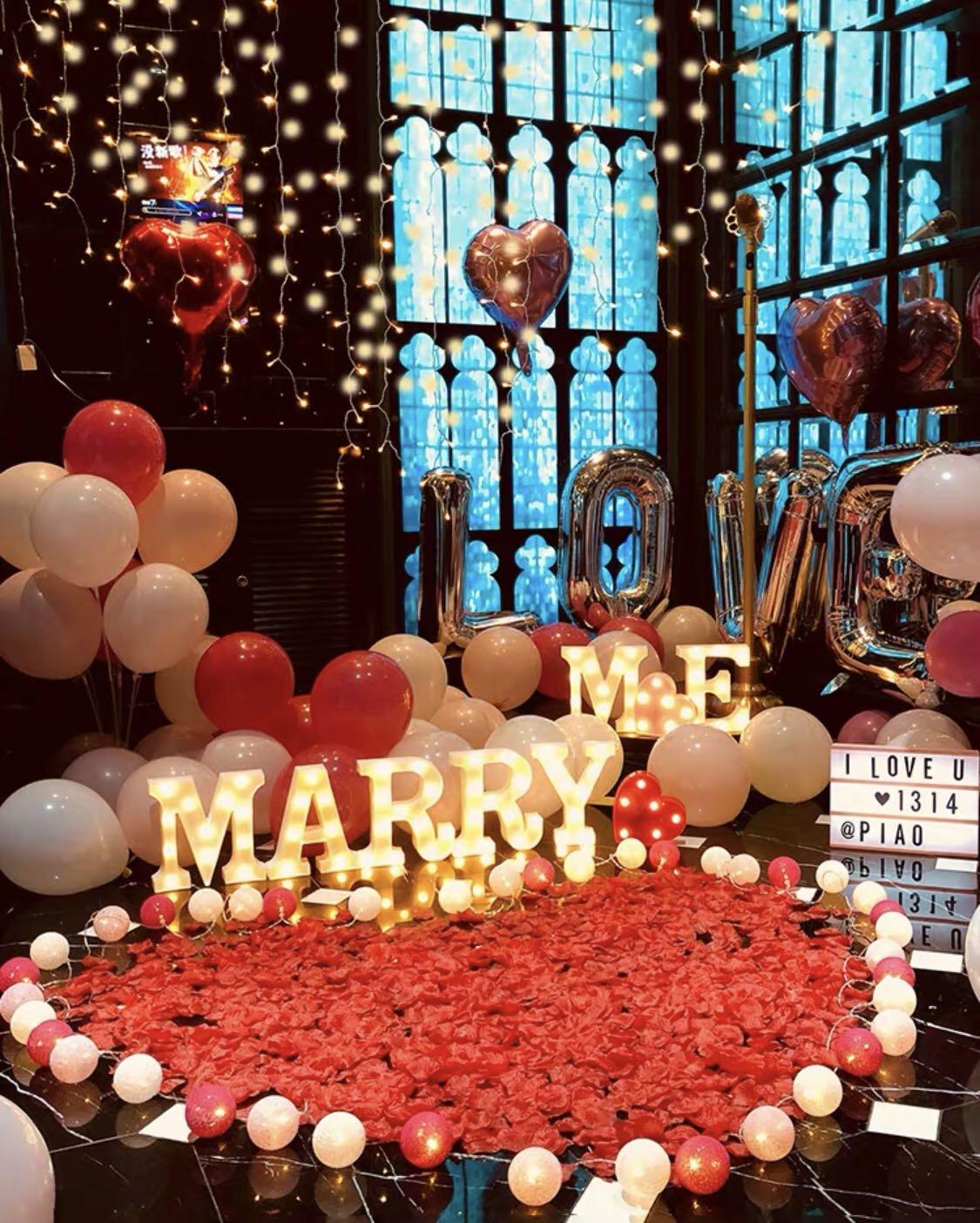 Wedding shop proposal props