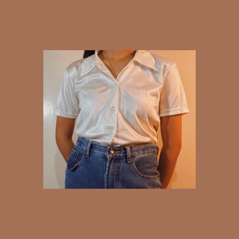 WHITE BUTTON DOWN (Category: Blouses) located in Marikina City. Submitted by chingusthingsph (Listing ID 231780021, Image 1). Description: Silk!!.