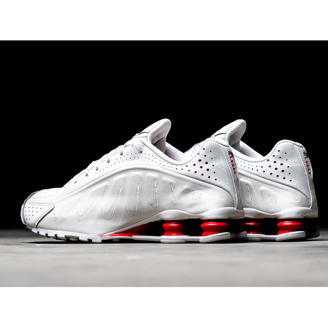 nike shox r4 neymar white