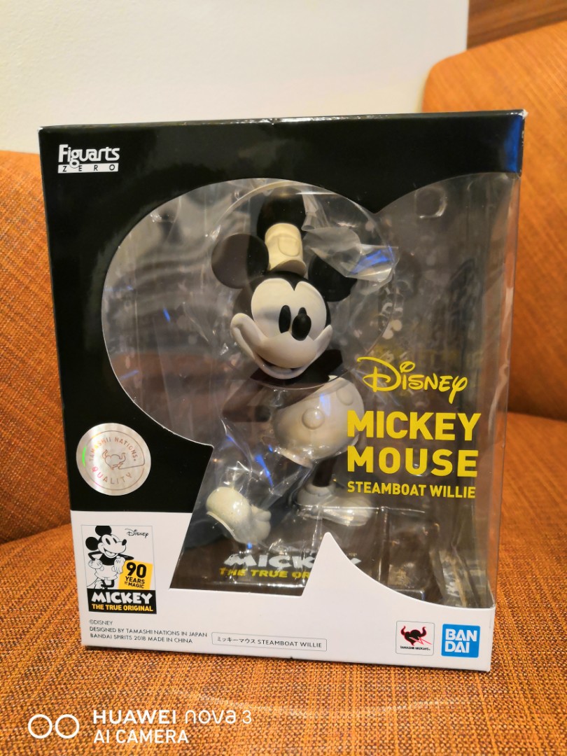 Mickey Mouse Limited Edition 90th Anniversary Disney Steamboat Willie ...