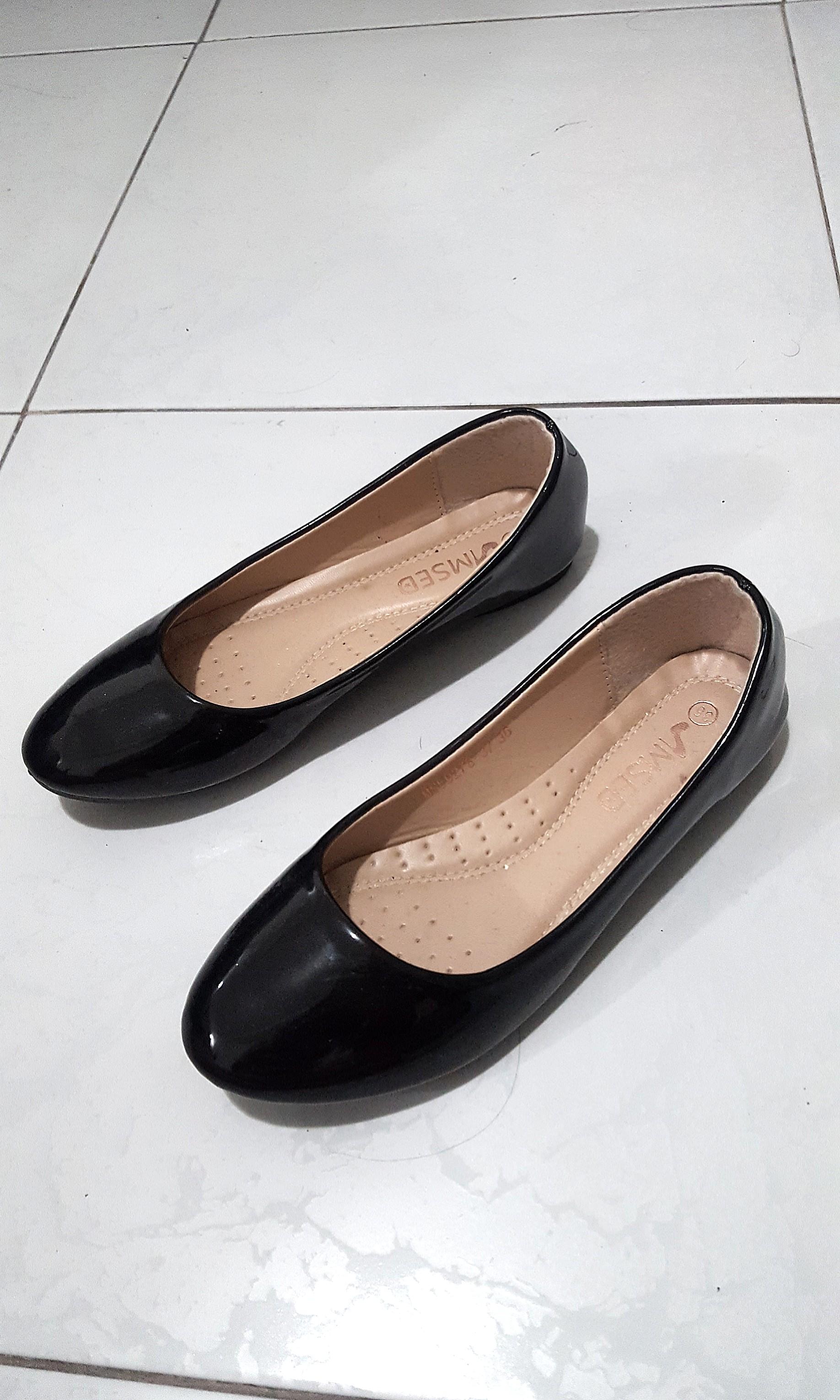 office black flat shoes