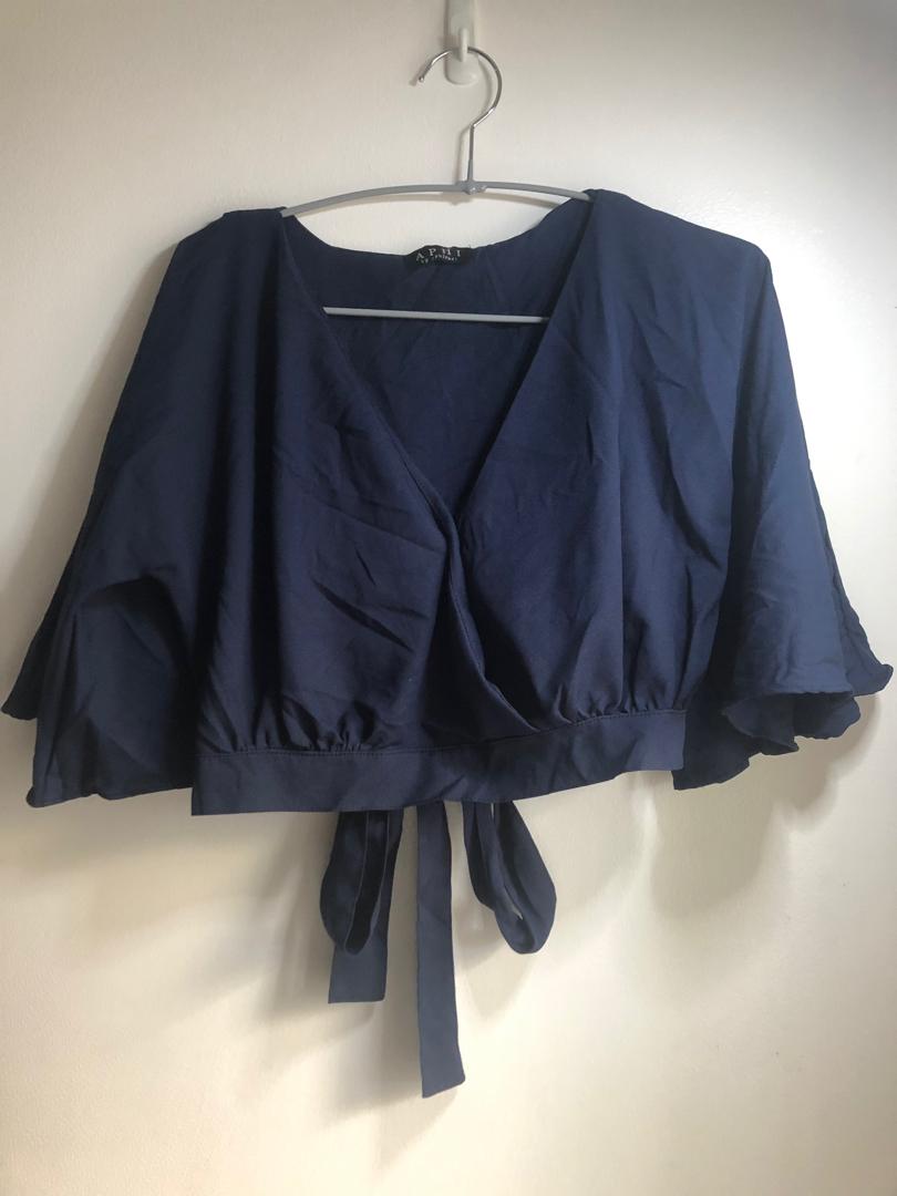 Blue Crop Top (Category: Sleeveless) located in Makati City. Submitted by vborja (Listing ID 231866862, Image 1). Description: Bought online and used once for a trip. Super nice and flowy but doesn’t fit well. Perfect for small to semi large only..