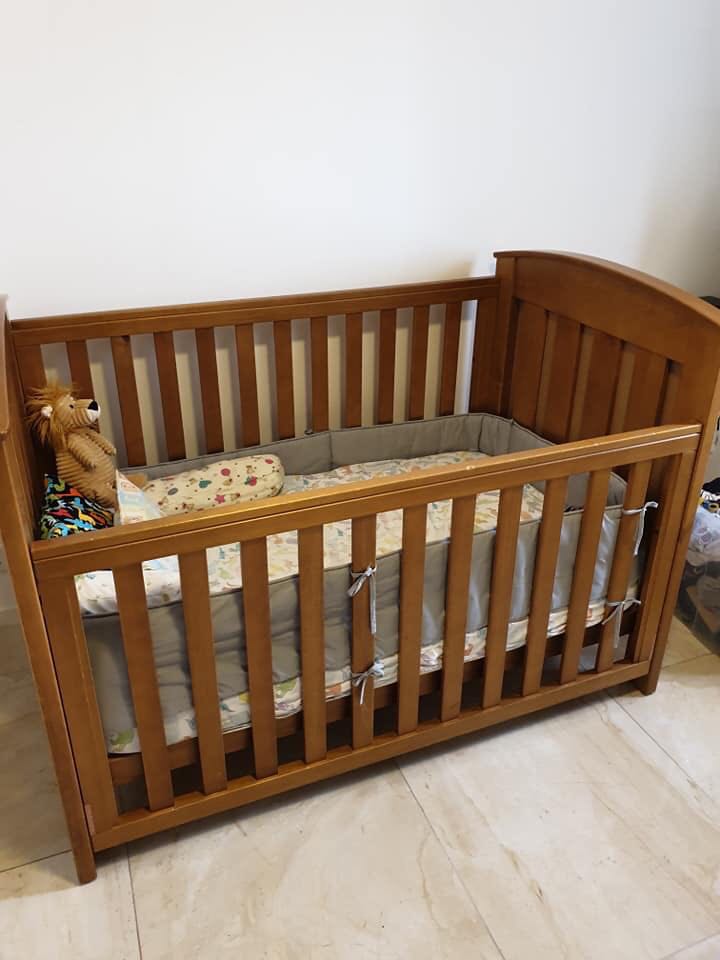 boori pioneer cot bed