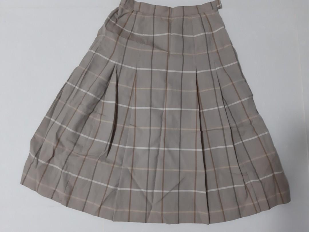 women's burberry plaid skirt