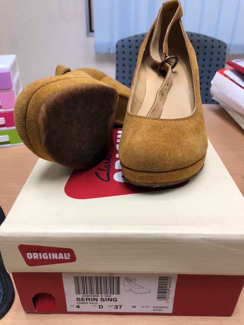 Amber gold clarks hot sale