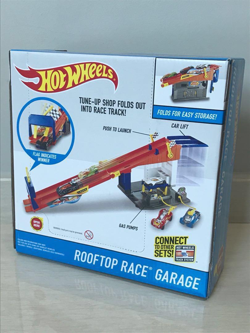 hot wheels rooftop race garage exclusive playset