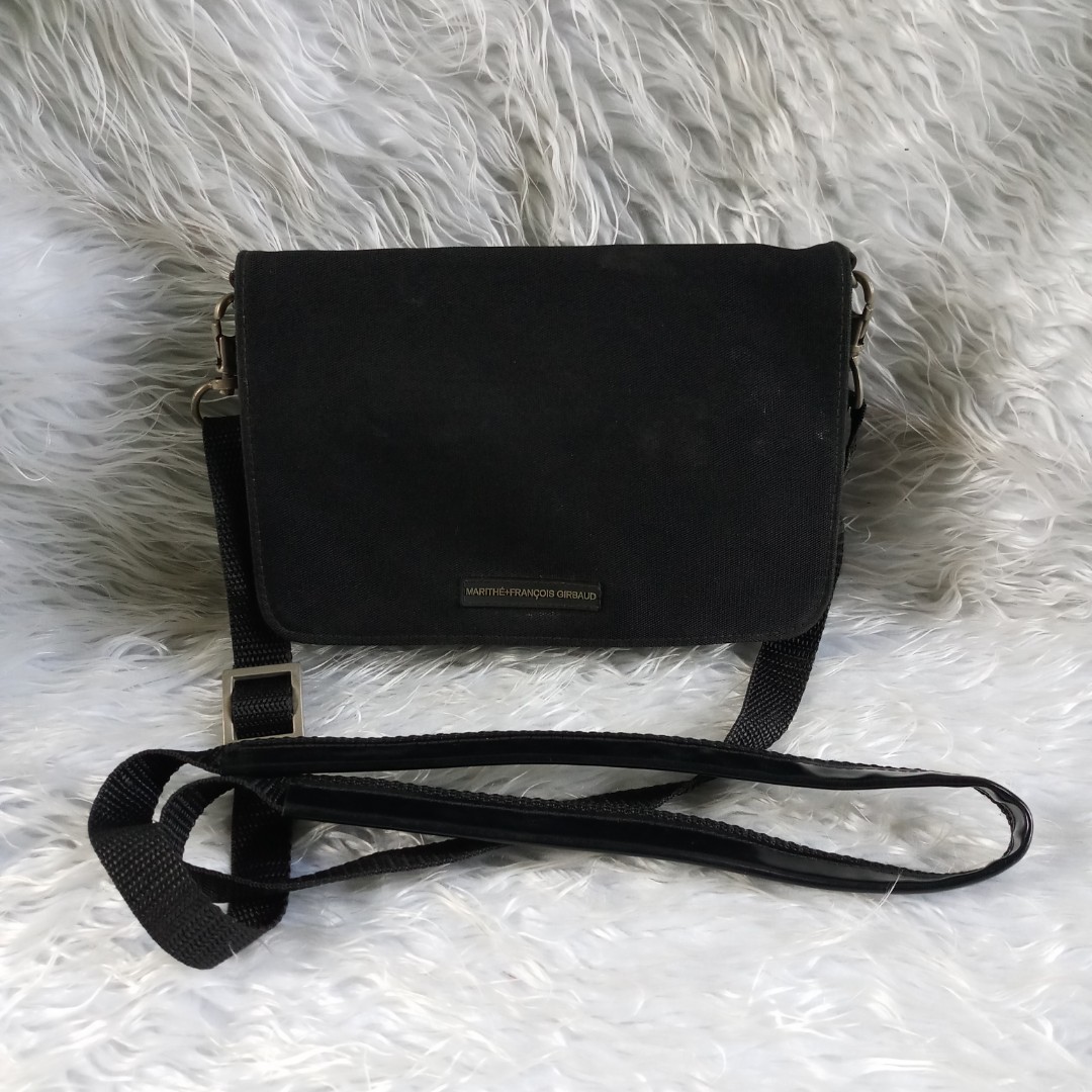 Girbaud sling hot sale bags philippines