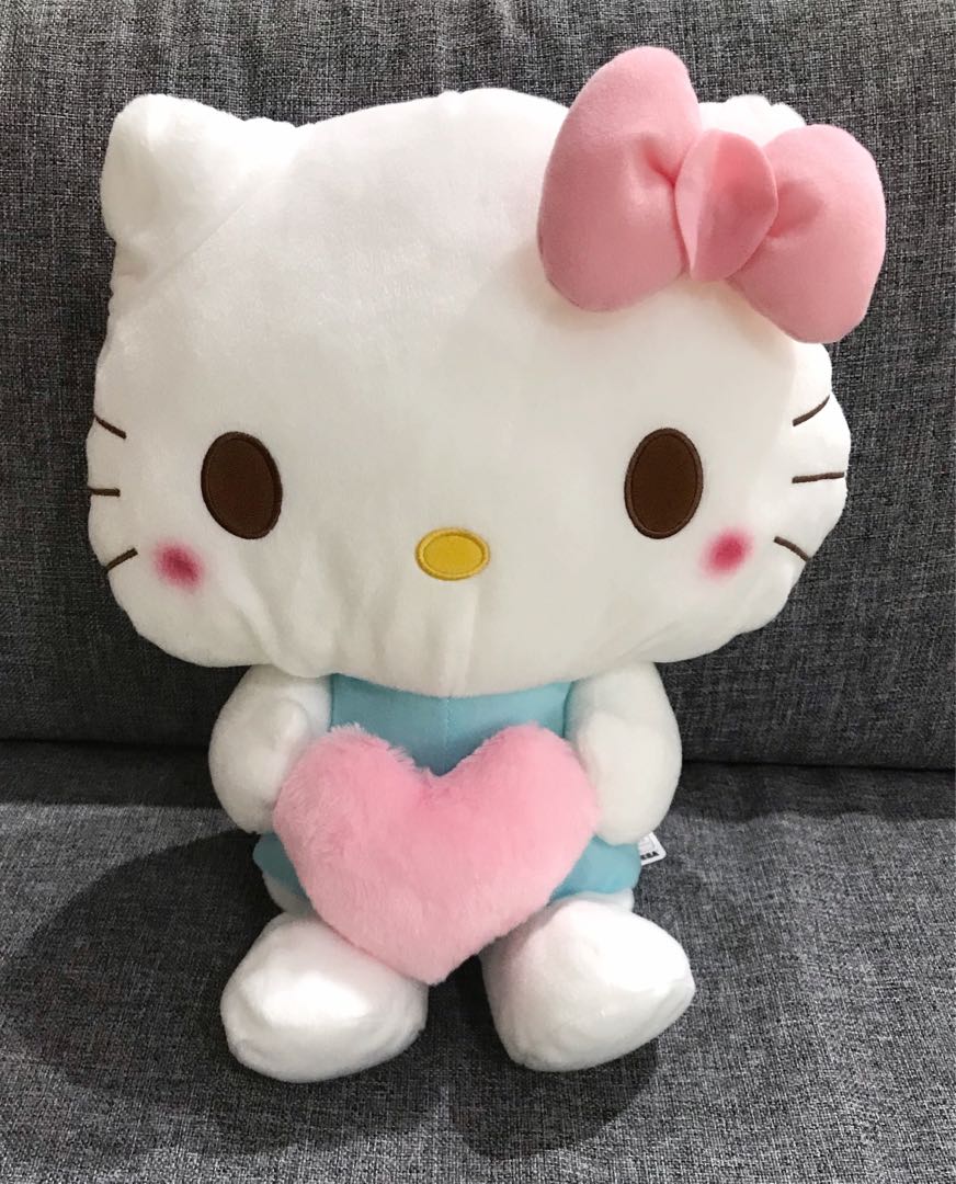 sanrio hello kitty plush sitting