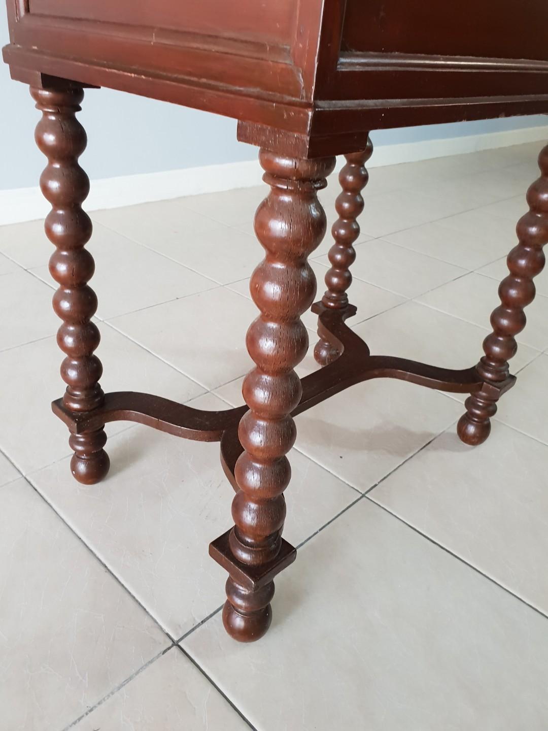 Side Table (Category: Tables & Sets) located in Kuala Lumpur. Submitted by alin71 (Listing ID 231811142, Image 2). Description: Mahogany wood with leather top.