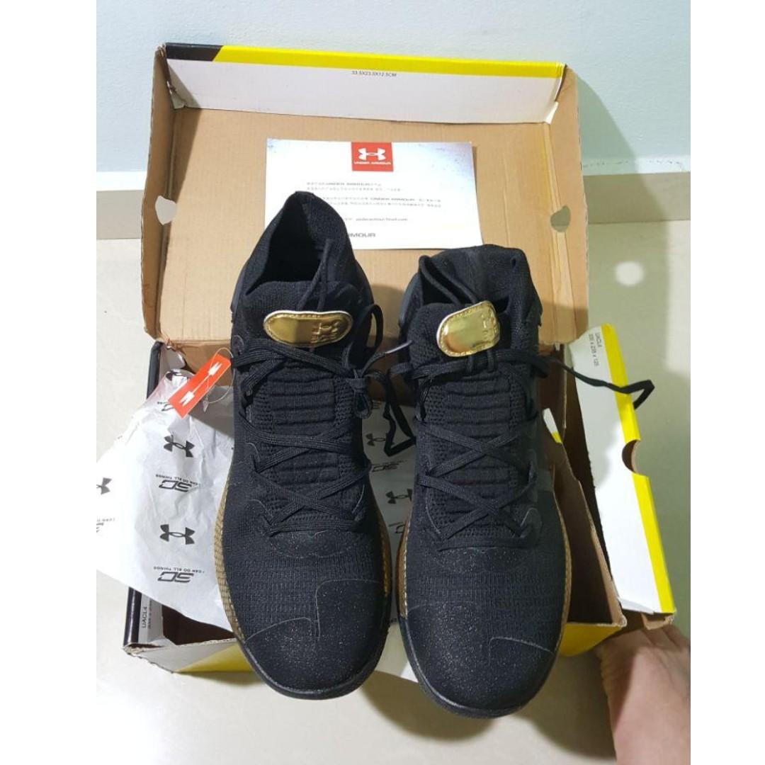Under Armour Curry 6 - Black u0026 Gold, Men's Fashion, Activewear on Carousell