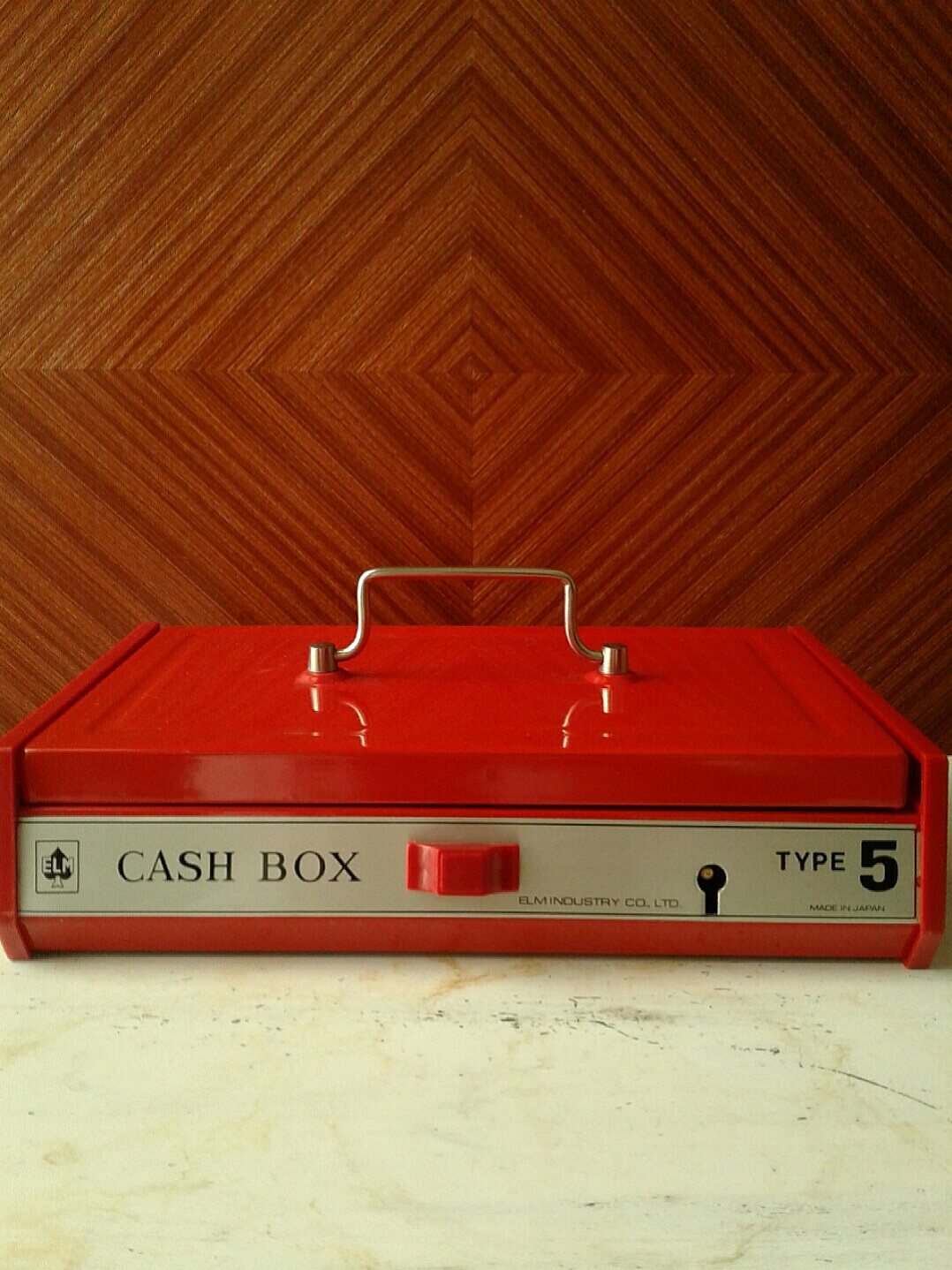 Vintage ELM Cash Box Without Key, Hobbies & Toys, Memorabilia