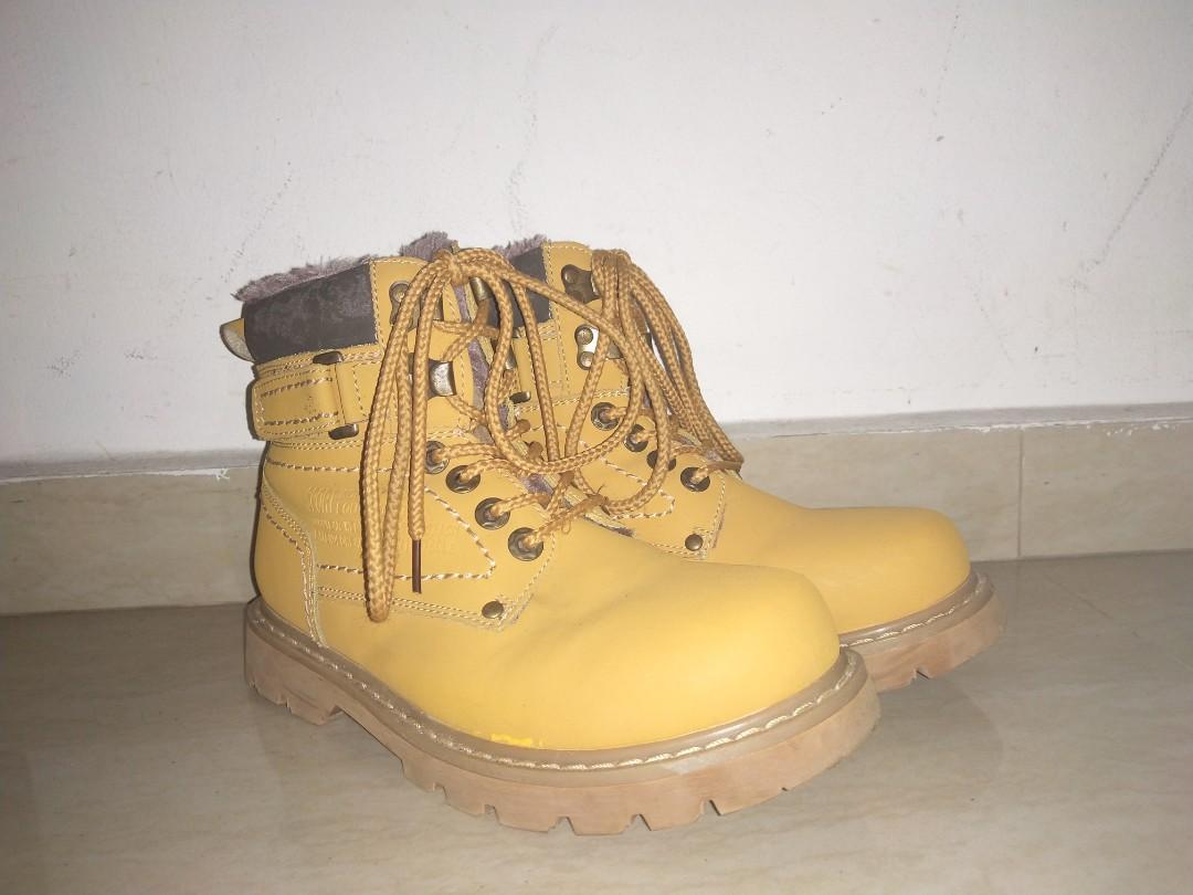 yellow bottes hommes