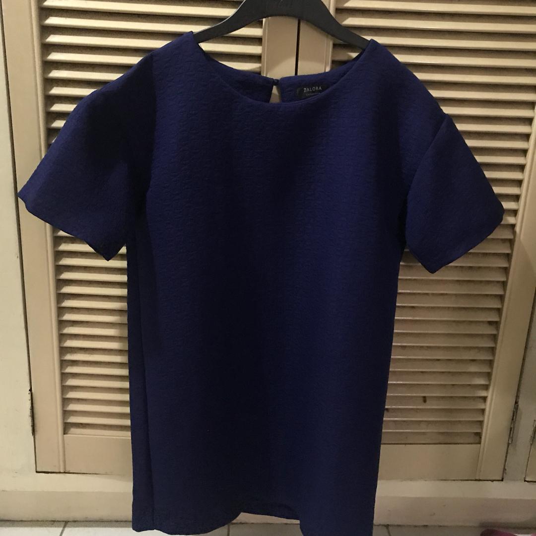 Zalora Shift Dress (Category: Dresses) located in Makati City. Submitted by ohpinks (Listing ID 231891489, Image 1). Description: Never used.