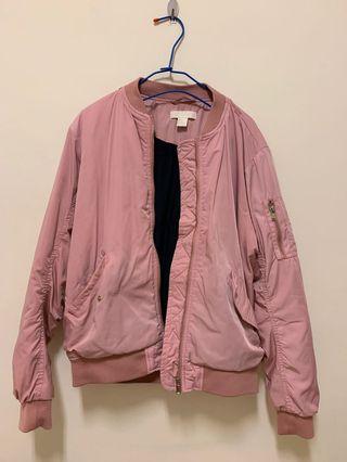 H&M豆沙粉鋪棉飛行外套