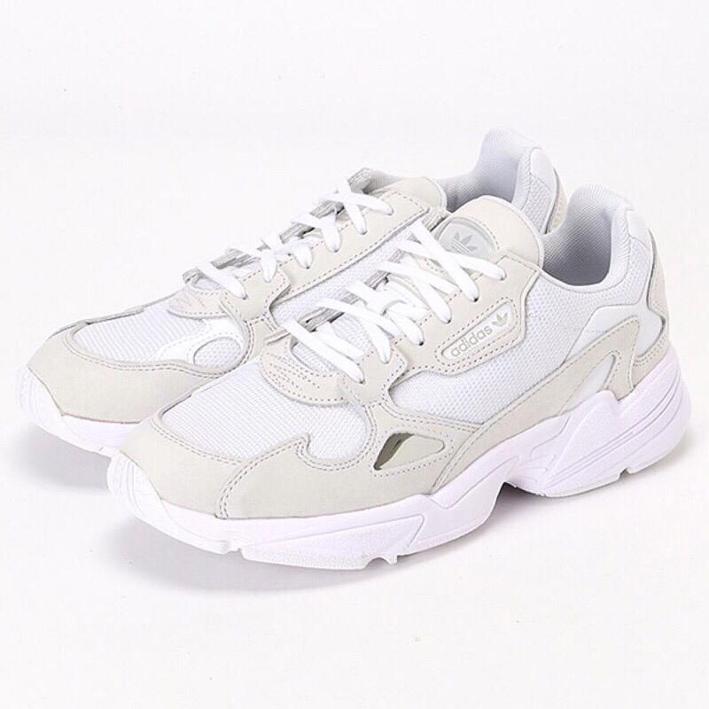 Adidas original falcon best sale w