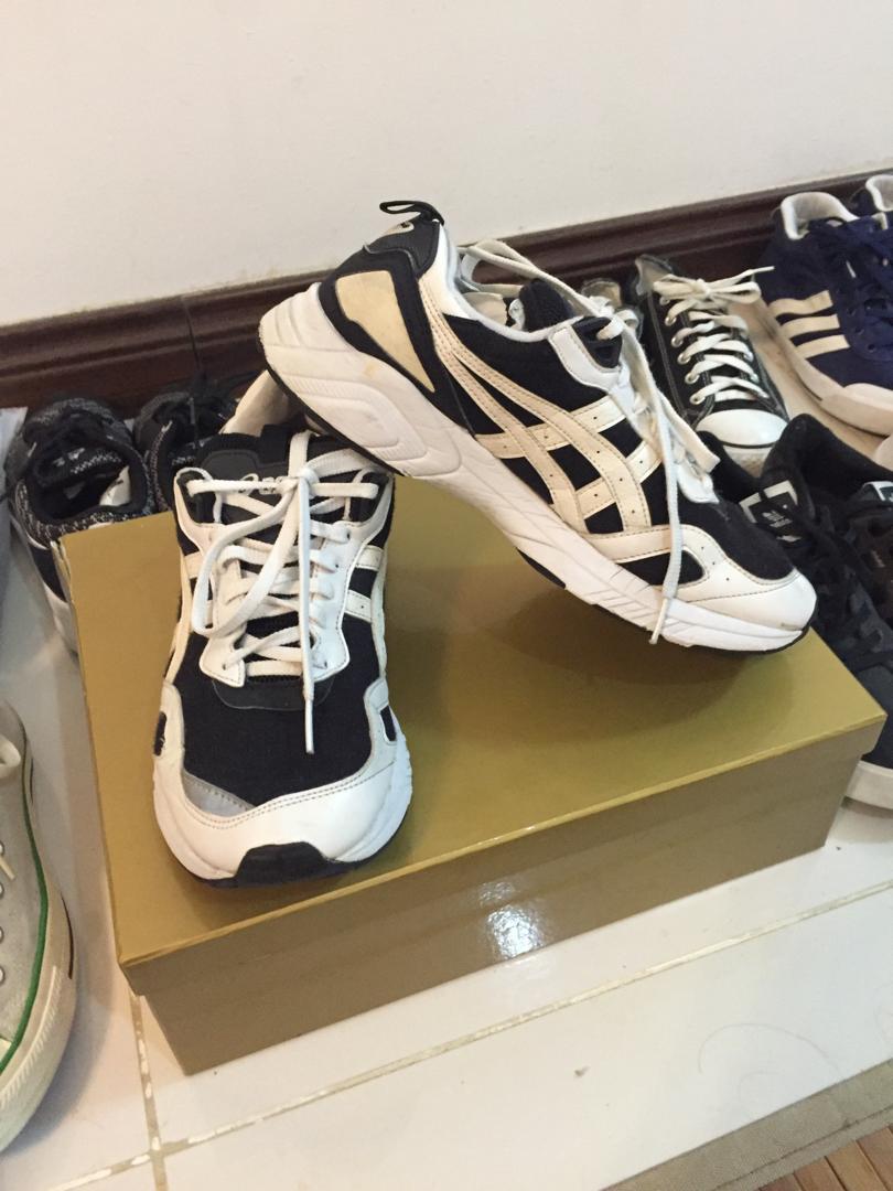 Asics gel j evo deals