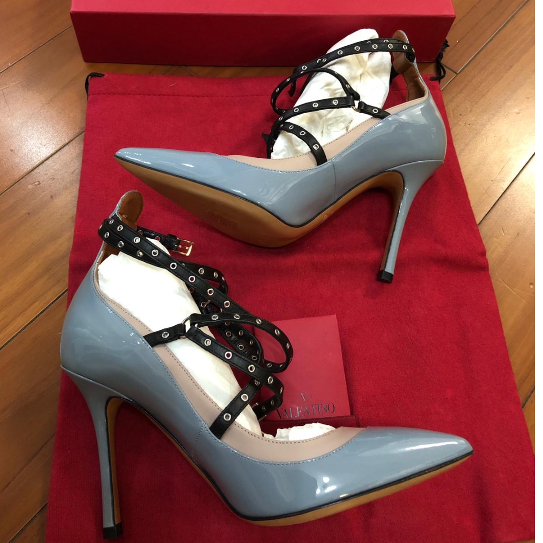 baby blue valentino shoes