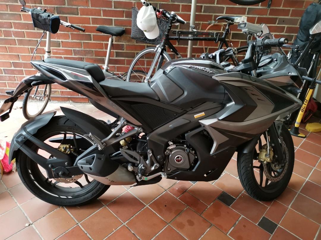 200 rs 2025 2019 model