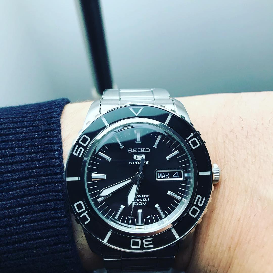 BNIB Seiko Automatic Sports Fifty Five Fathoms SNZH55 SNZH55K1 SNZH55K Men s Watch