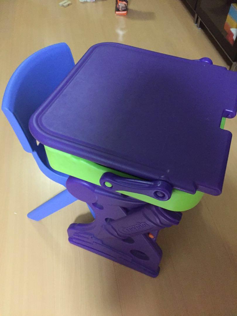 Crayola Kid S Desk And Chair Home Furniture Furniture On Carousell