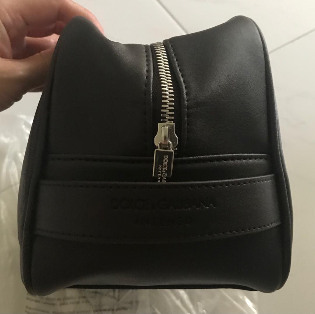 Dolce and gabbana discount mens toiletry bag
